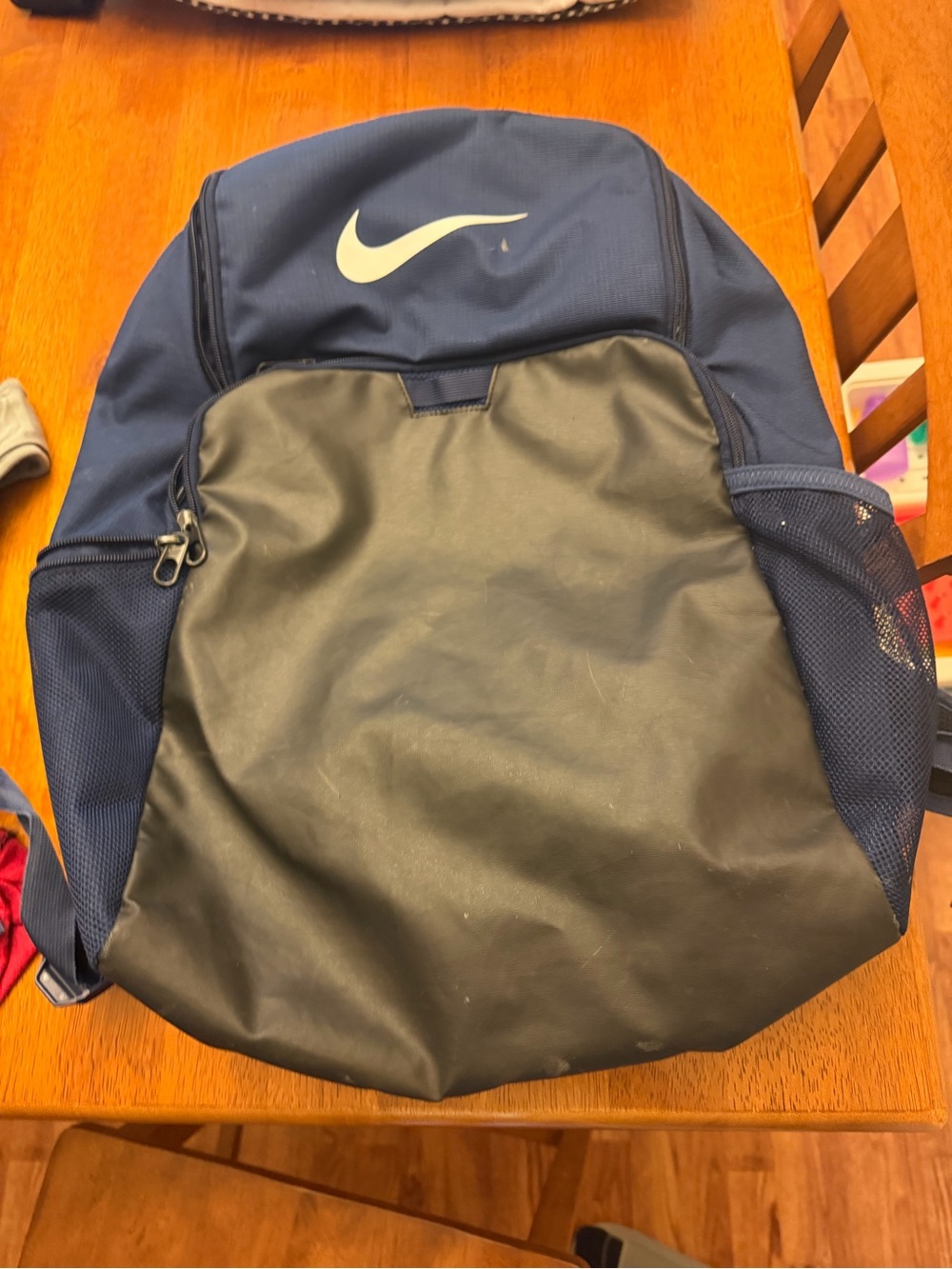 Nike Men's Navy and Black Everyday Backpack with White Swoosh
